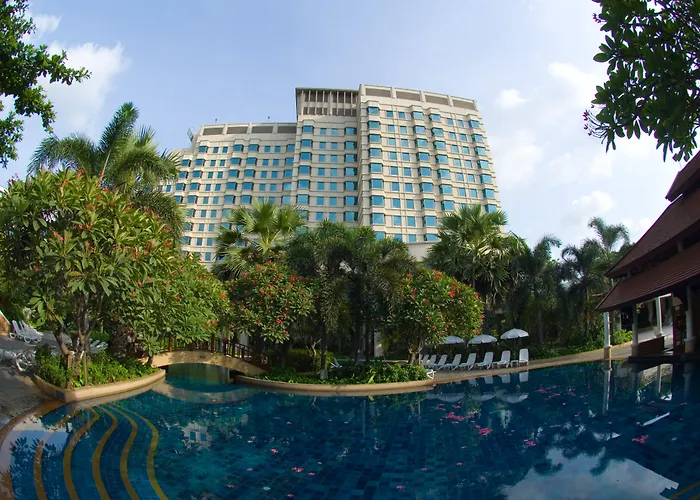 Rama Gardens Hotel Bangkok - SHA Certified